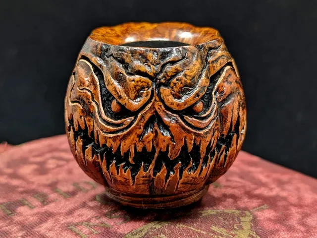 Talbert Halloween Falcon Bowl 2 pipehode gresskar