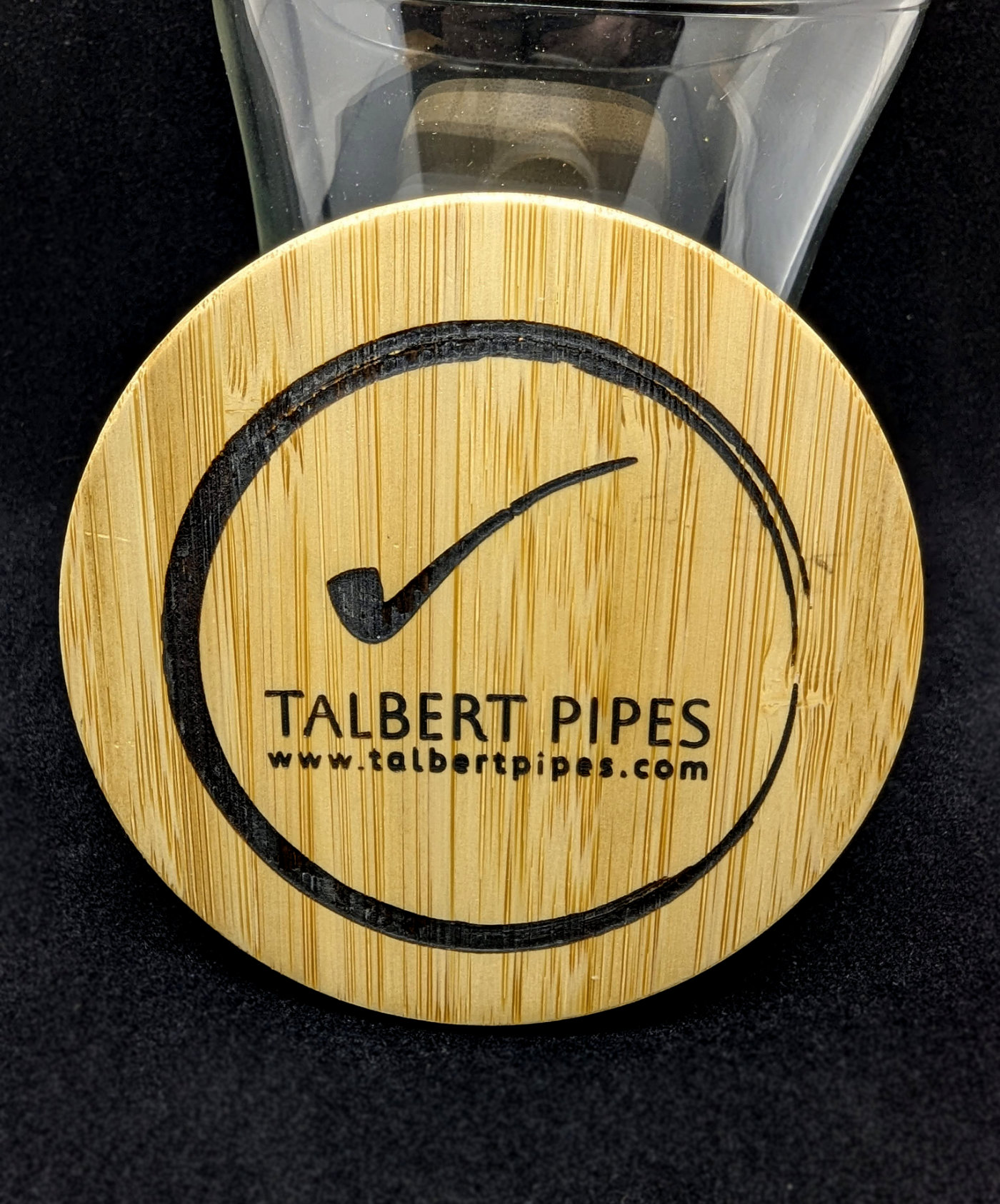Talbert Pipes humidor tobakkskrukke glass vid åpning