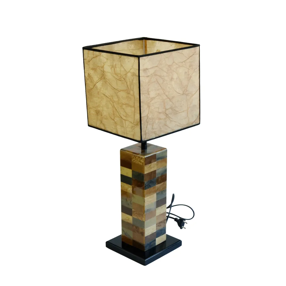 Mastro de Paja Arlecchino lampe ecokorn unik