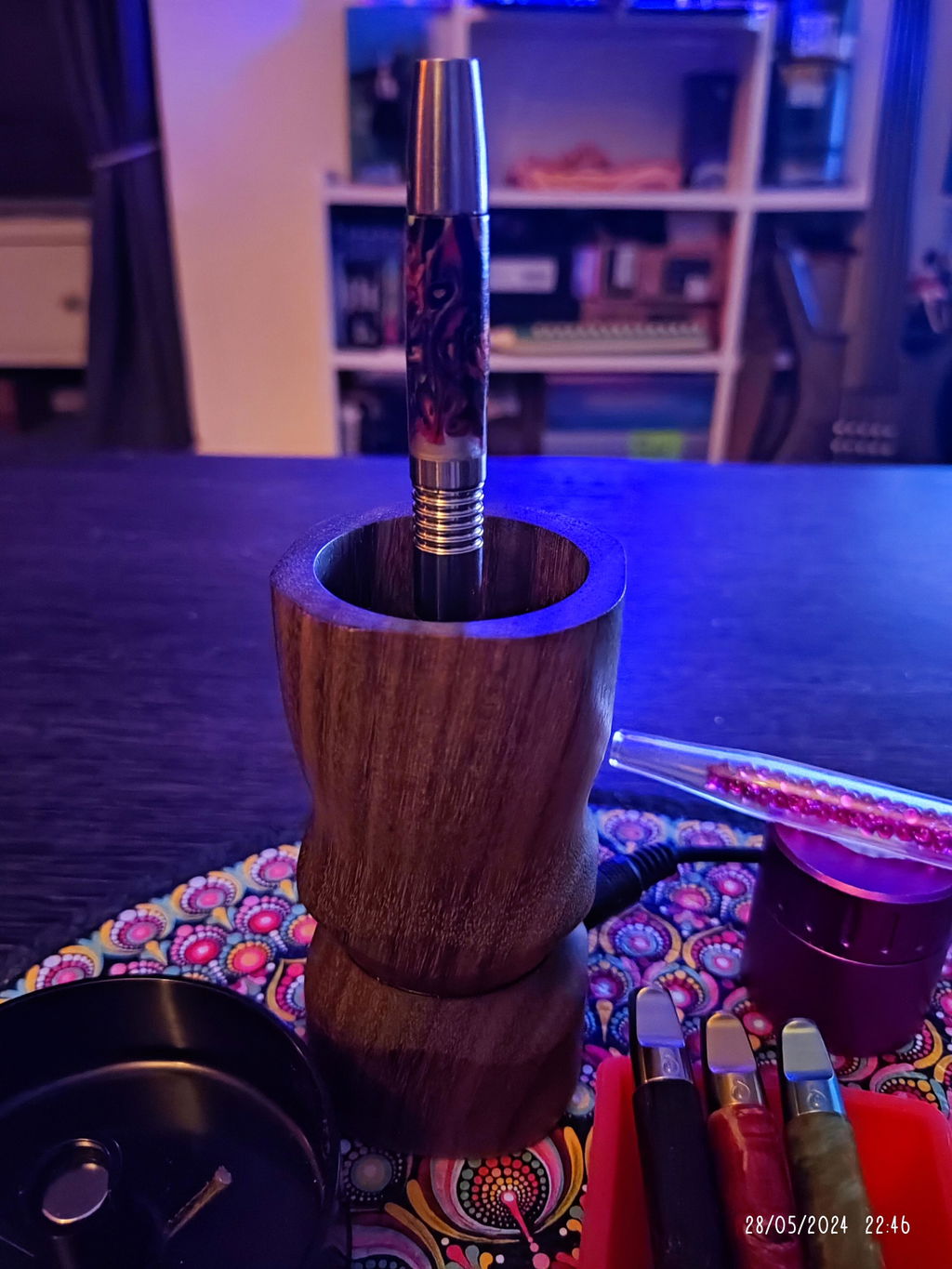 Ed's TNT Blue Mahoe WoodScents vaporizer tre