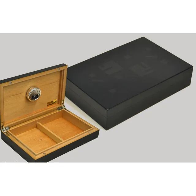 Mastro de Paja Cofanetto humidor 15 sigarer svart lakk